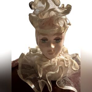 Vintage bust doll. Rare. 6 inches tall. Ceramic with lace.